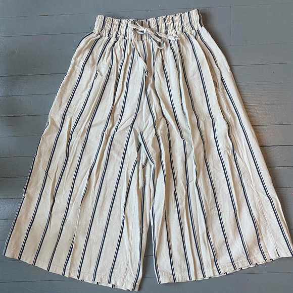 Linen Pants - Picture 2 of 4